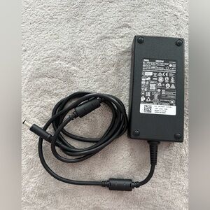 DELL LA180PM180 19.5V 9.23A 180W Genuine Original AC Power Adapter Charger